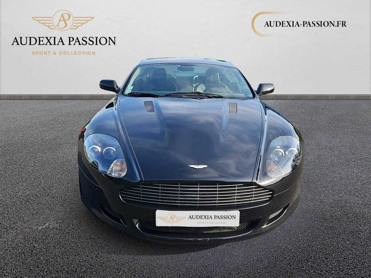 ASTON MARTIN DB9